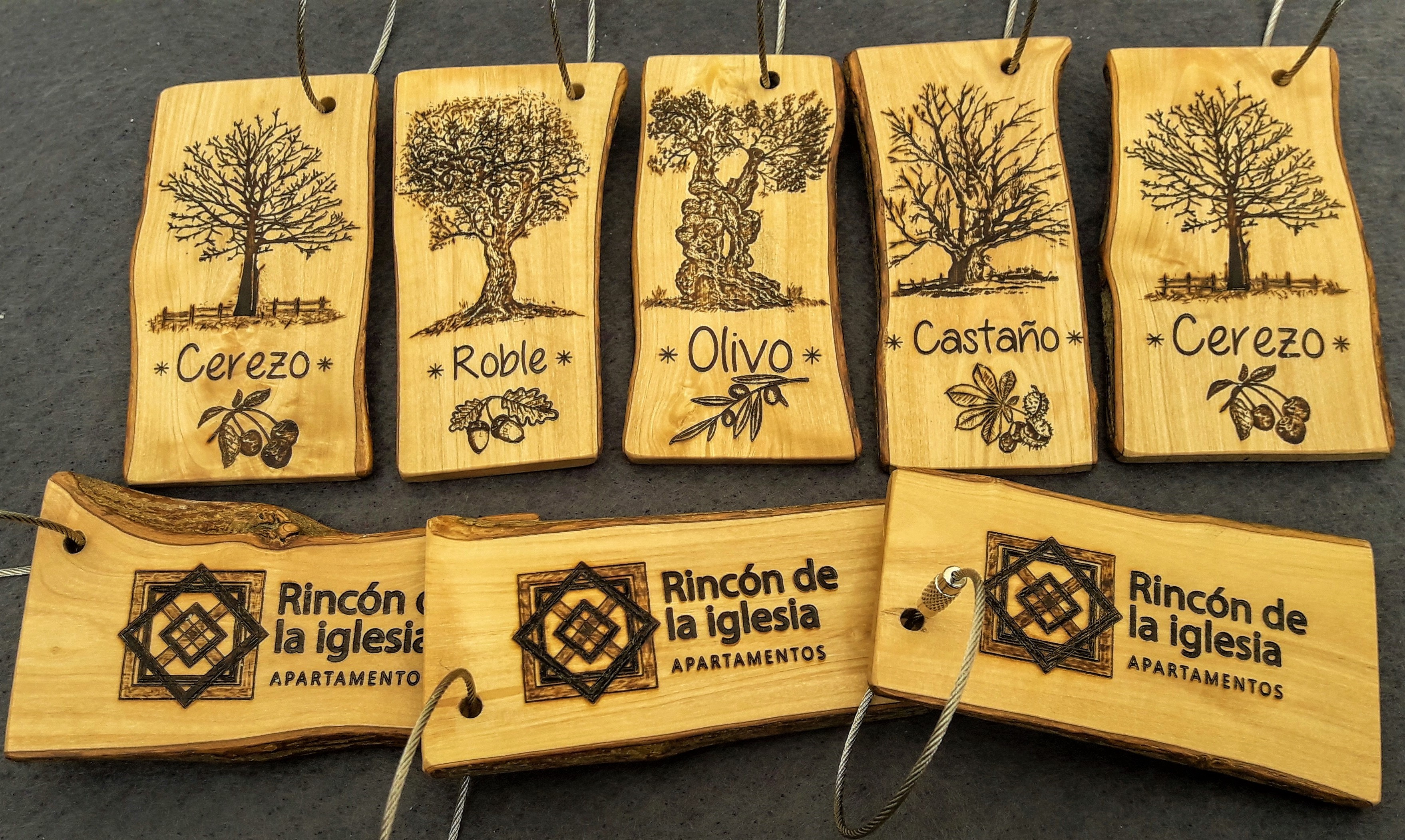 llaveros personalizados cara hotel rural